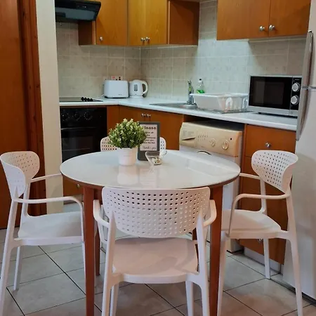 Apartment By The Way 1 Larnaca