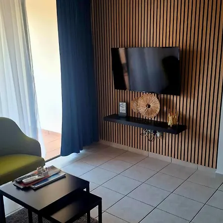 Apartment By The Way 1 Larnaca