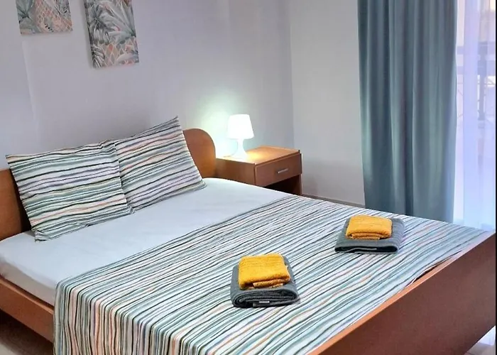 By The Way 1 Apartment *